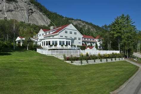 White mountain hotel and resort - Offering the perfect blend of mountain retreat and country village escape, the White Mountain Hotel and Resort is just minutes away from historic North Conway Village. …